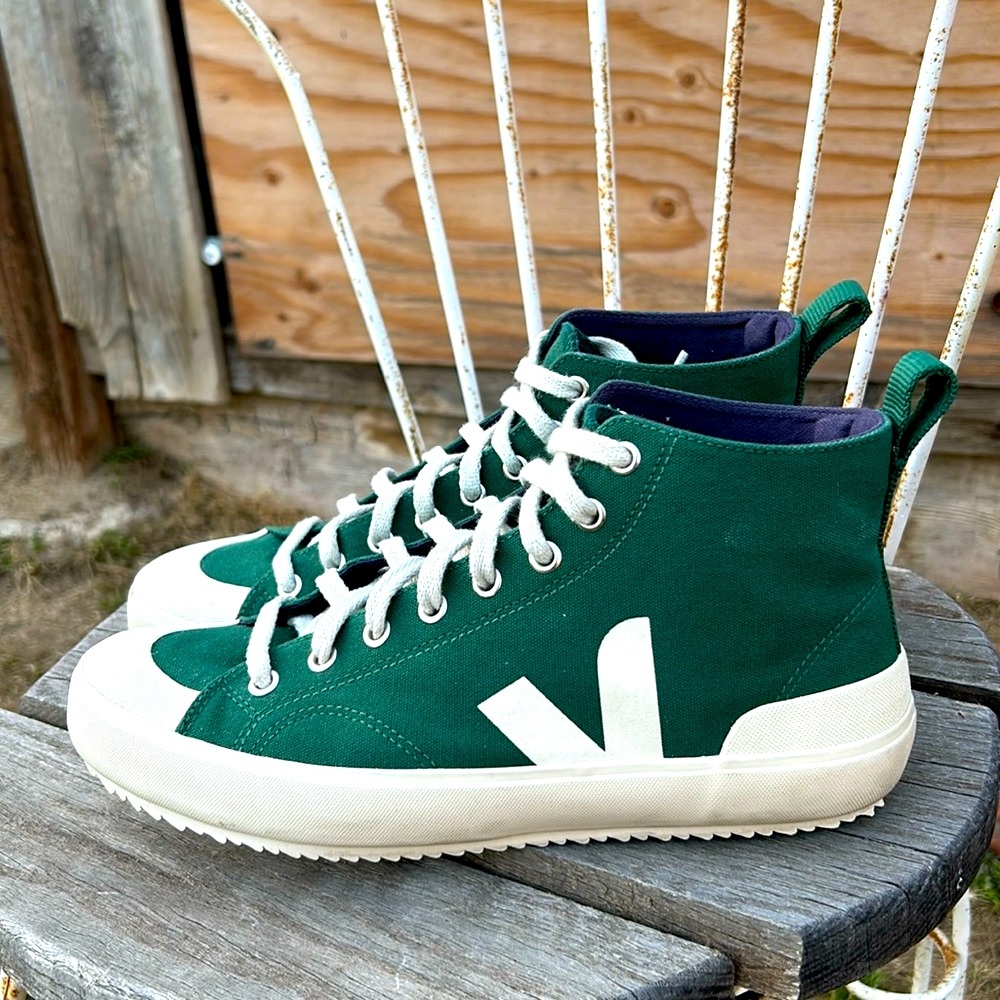 VEJA Nova High Top Sneaker